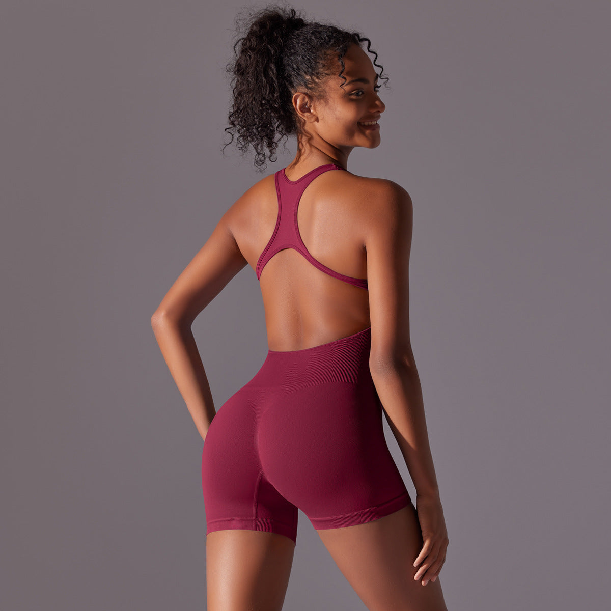 Damen Sportlicher Kurzoverall mit innovativem Racerback-Design und atmungsaktiven Materialien WW