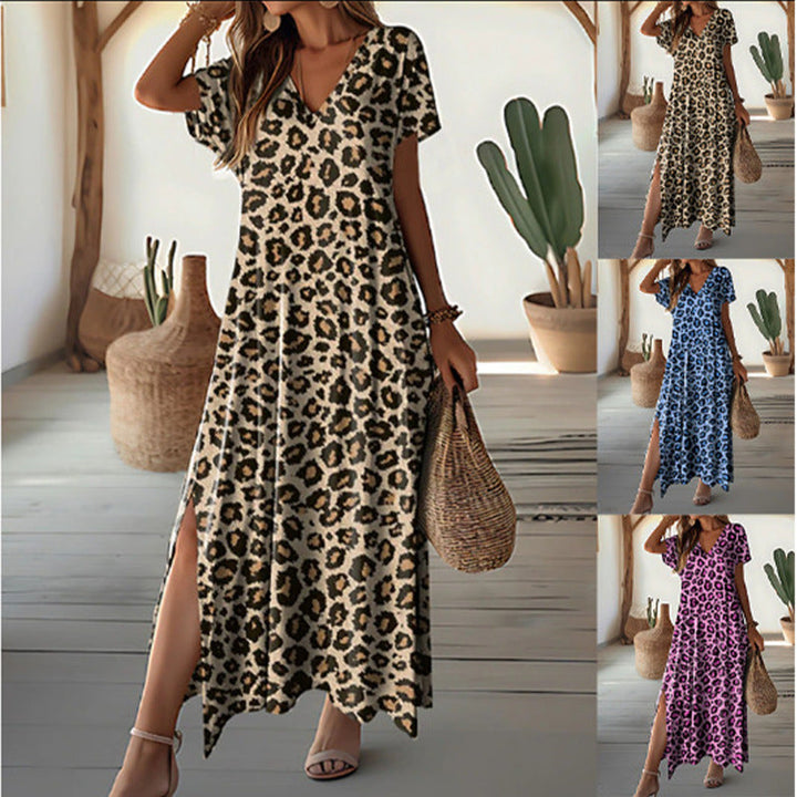 Damen Maxikleid im trendigen Animal-Print mit modernem V-Ausschnitt und seitlichen Schlitzen W&W Mode