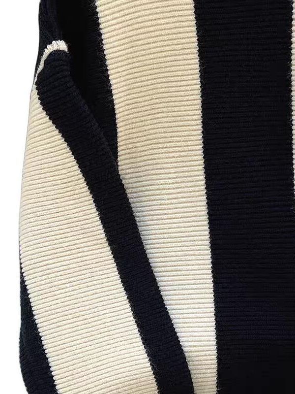 Damen Strickpullover mit gerafften Ärmeln und kontrastierendem Streifenmuster WW