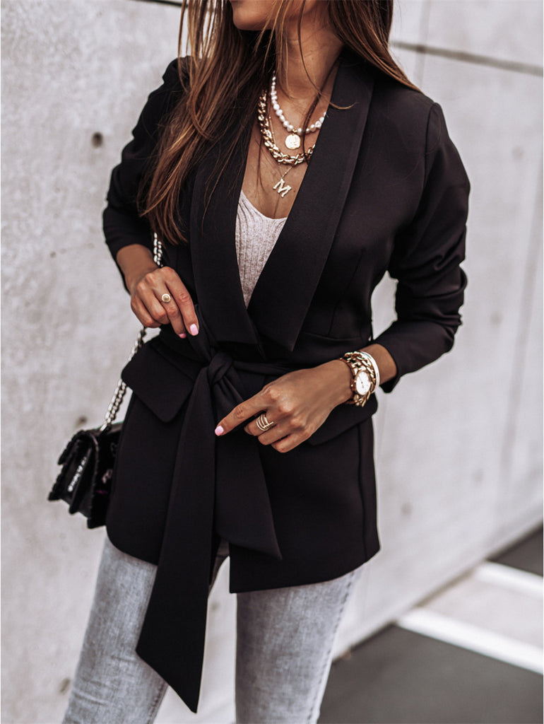 Damen Trenchcoat mit tailliertem Schnitt und praktischen Taschen WW