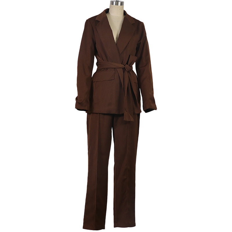 Damen Blazeranzug mit tailliertem Schnitt und elegantem Gürtel W&W Mode