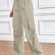 Damen Cargo-Hose mit hochmodernem Schnitt und praktischen Taschen WW