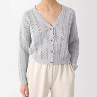 Damen Strickcardigan mit femininer Rüsche und Knopfdetails WW