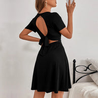 Damen Kleid mit offenem Rücken und lässigem Bindeband W&W