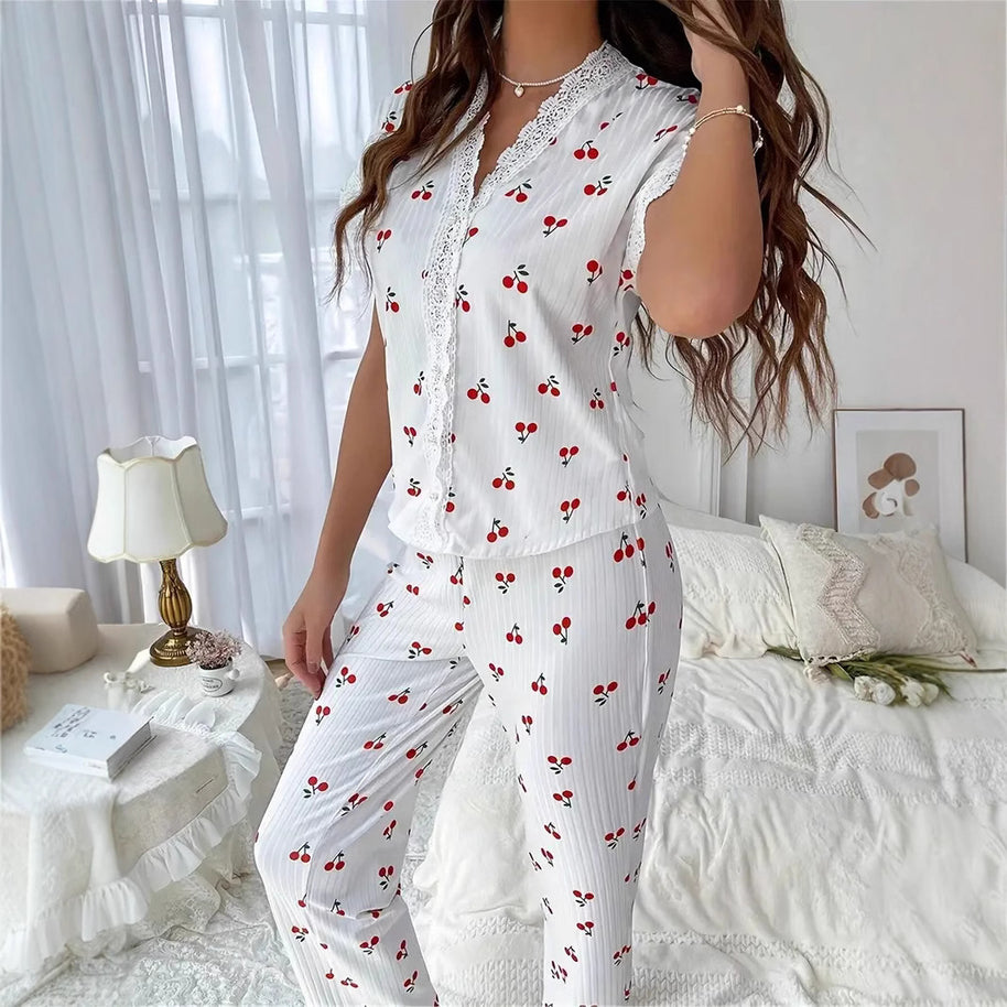 Damen Schlafanzug Set mit verspieltem Kirschmotiv und Spitze WW
