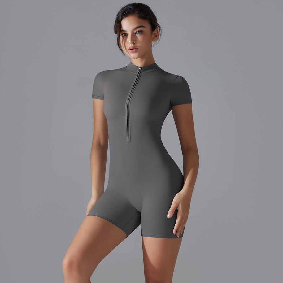 Damen Sportlicher Jumpsuit mit kurzem Arm und praktischem Reißverschluss WW