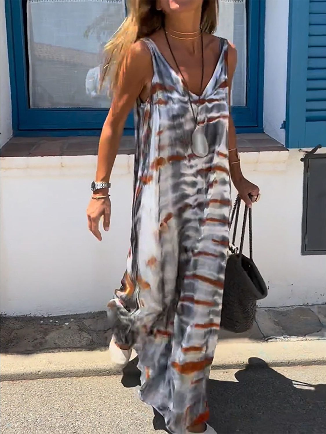 Damen Maxikleid im lässigen Schnitt mit tiefem V-Ausschnitt und modischem Batikdesign WW