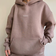 Damen Bequemer Oversized Hoodie mit Kängurutasche und modernem Schriftzug WW