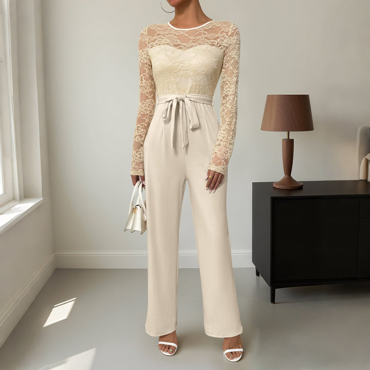 Damen Jumpsuit mit elegantem Spitzenoberteil und taillierbarem Gürtel W&W Mode