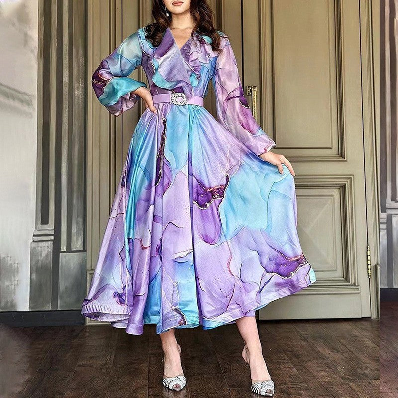 Damen langes Kleid mit elegantem Rüschenkragen und seidigem Print WW