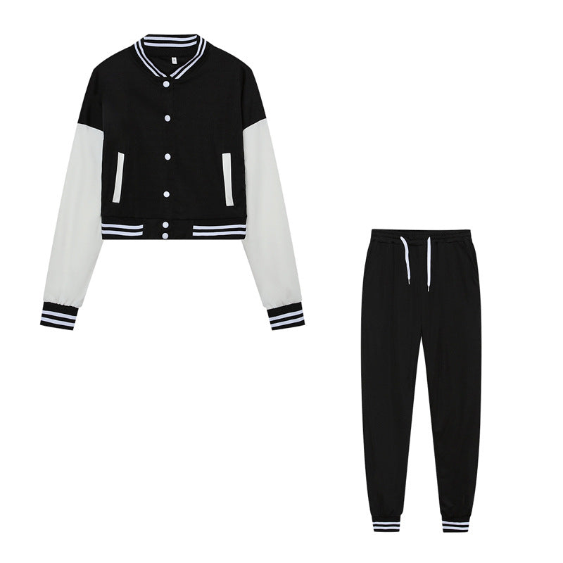 Damen Sportliches Set mit cropped Jacke und Jogginghose im modernen Look WW