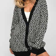 Damen Strick-Cardigan mit modernem geometrischen Muster und praktischen Taschen WW