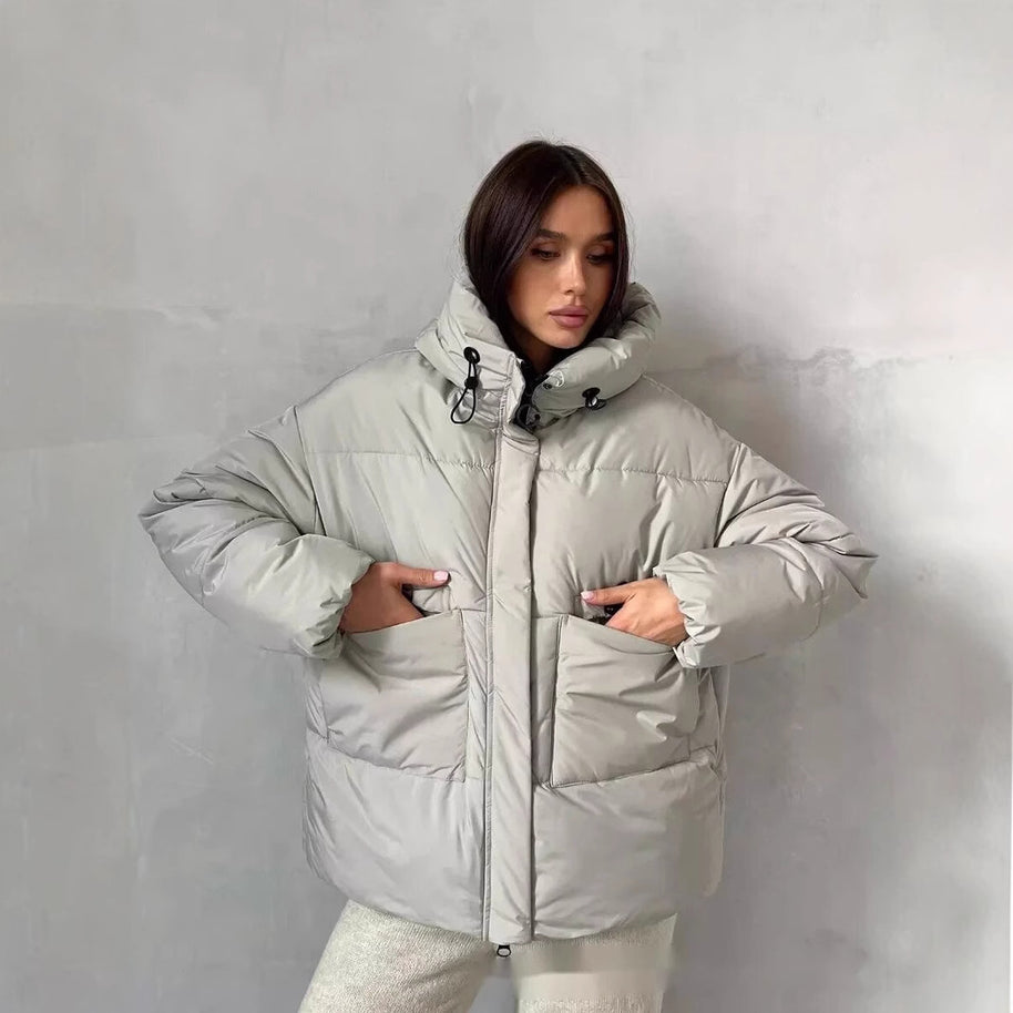 Damen Sportliche Winterjacke mit hohem Kragen und praktischen Taschen WW