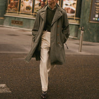 Herren Lange Trenchcoat im klassischen Stil mit praktischen Taschen WW