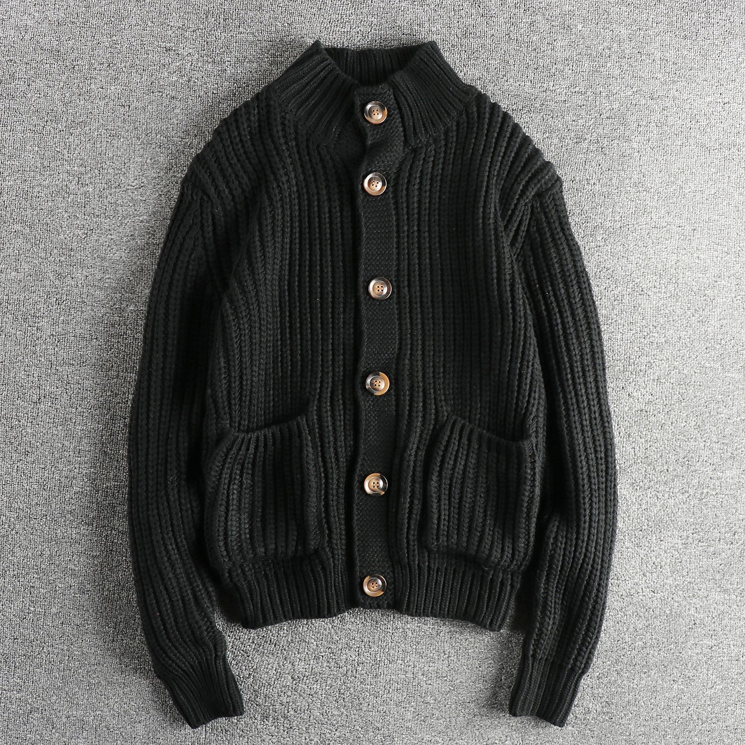Damen Strickjacke mit großen Taschen und Knopfverschluss WW