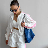 Damen sportliches Freizeit-Set mit atmungsaktivem Oberteil und Shorts WW