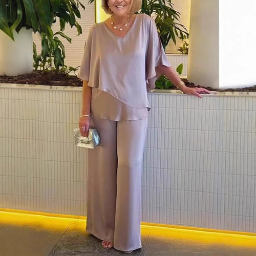 Damen Jumpsuit mit elegantem Layering und großzügigem Schnitt WW