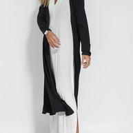 Modisches und leichtes Kleid