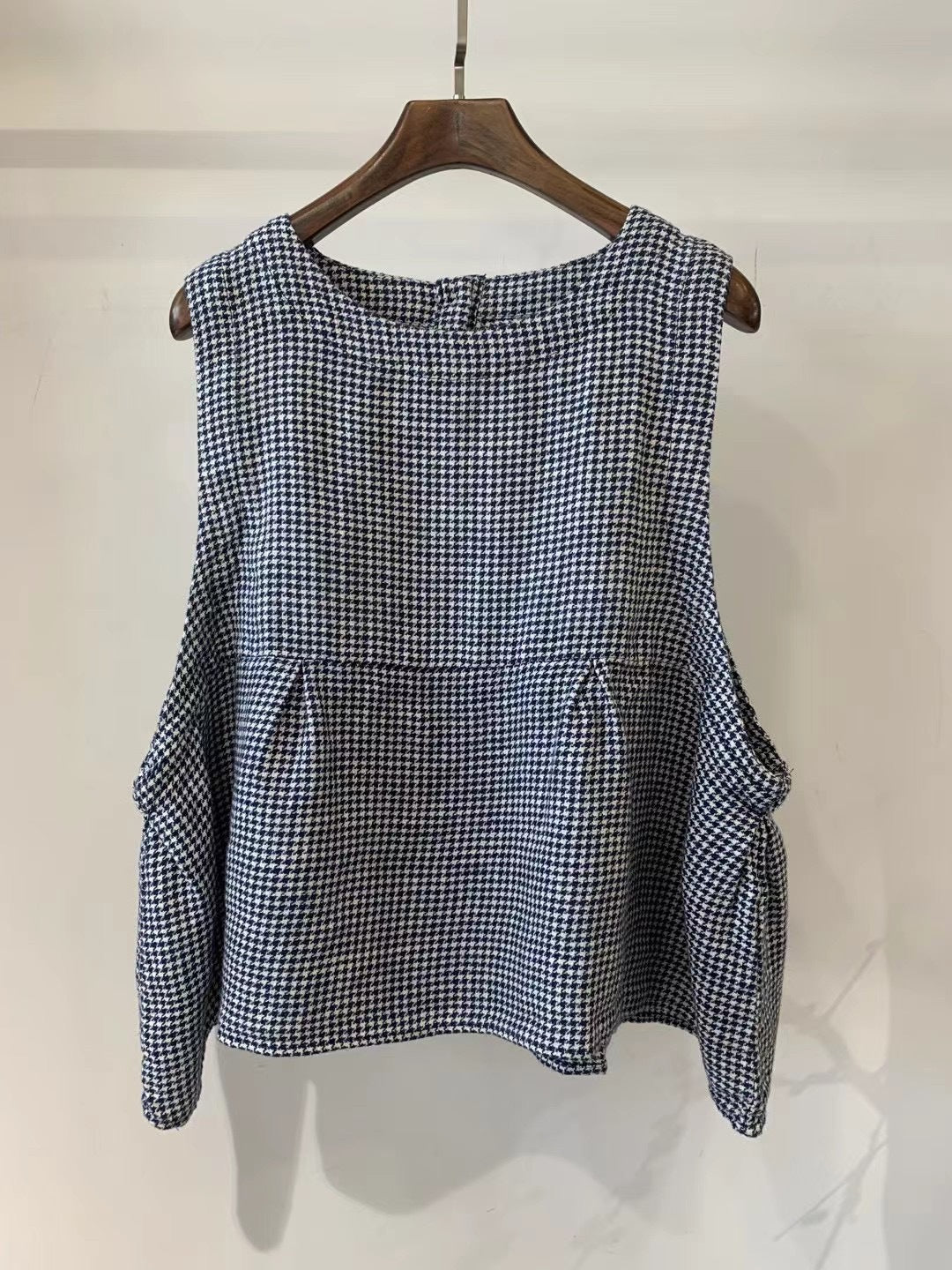 Damen Relaxed Fit Ärmelloses Leinenoberteil mit Seitentaschen WW