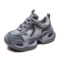 Damen Sportliche Chunky Sneakers mit stilvollem Oberflächen-Design und dämpfendem Sohlenprofil WW