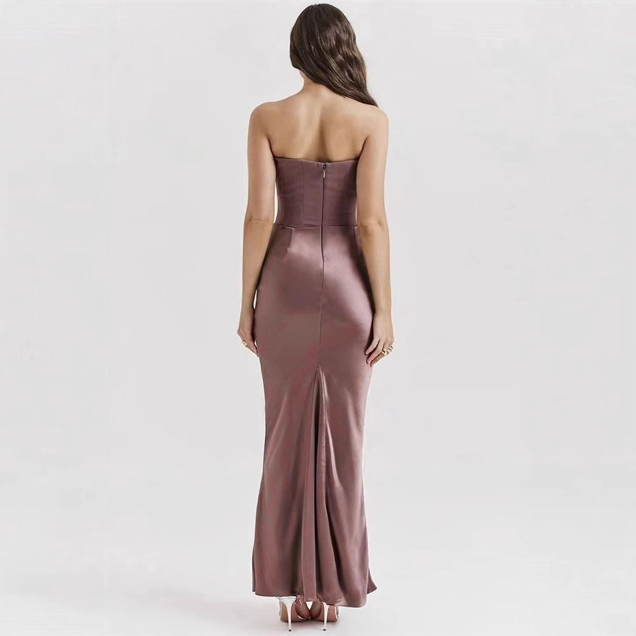 Damen Abendkleid mit figurbetontem Schnitt und eleganten Drapierungen WW