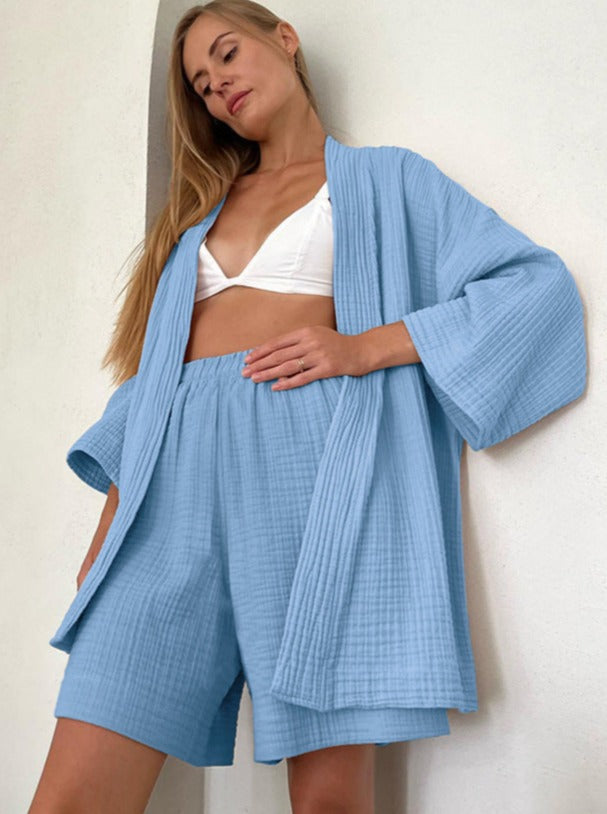 W&W Mode Set für Zuhause: Locker sitzende Strickjacke und Shorts