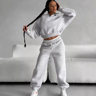 Damen sportliches Crop-Pullover-Set mit hohem Kragen und elastischem Bund WW