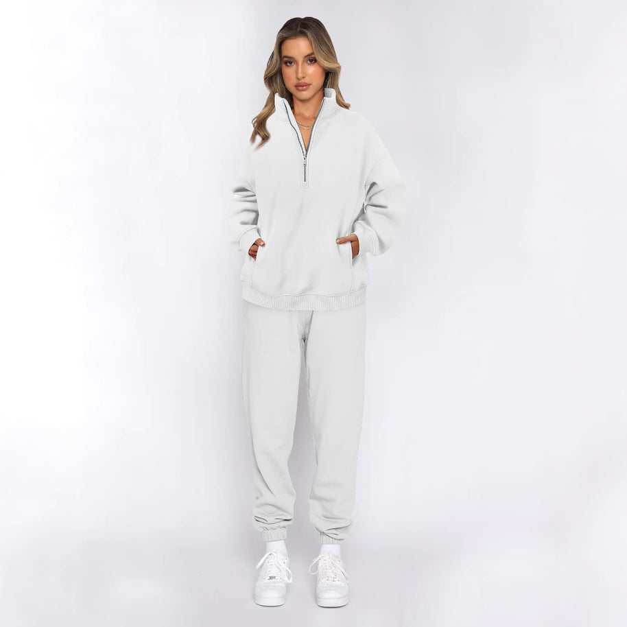 Damen sportliches Freizeit-Set mit hohem Kragen und praktischen Taschen WW