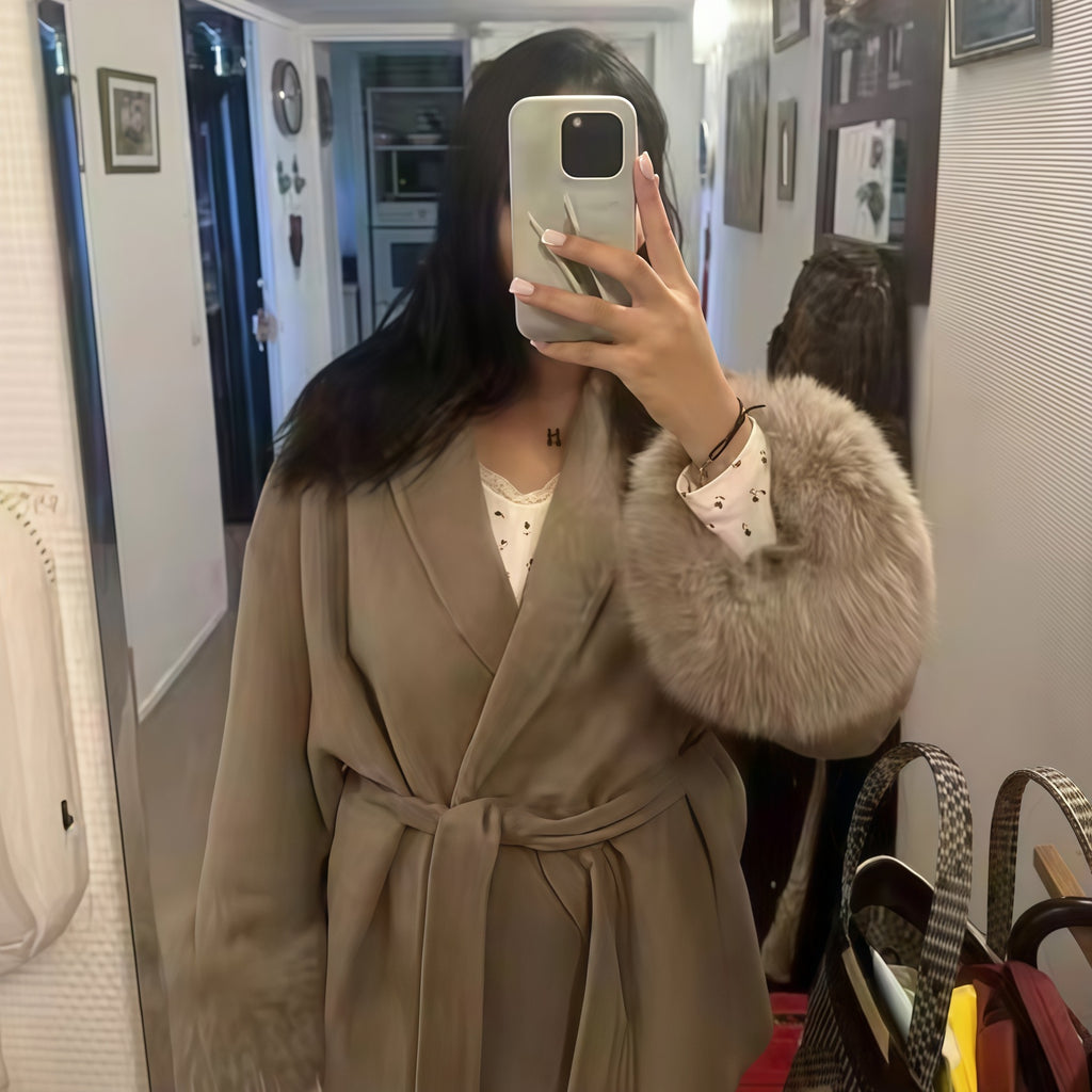 Damen kuschelige Wollejacke mit elegantem Gürtel und glamourösen Fütterungen WW