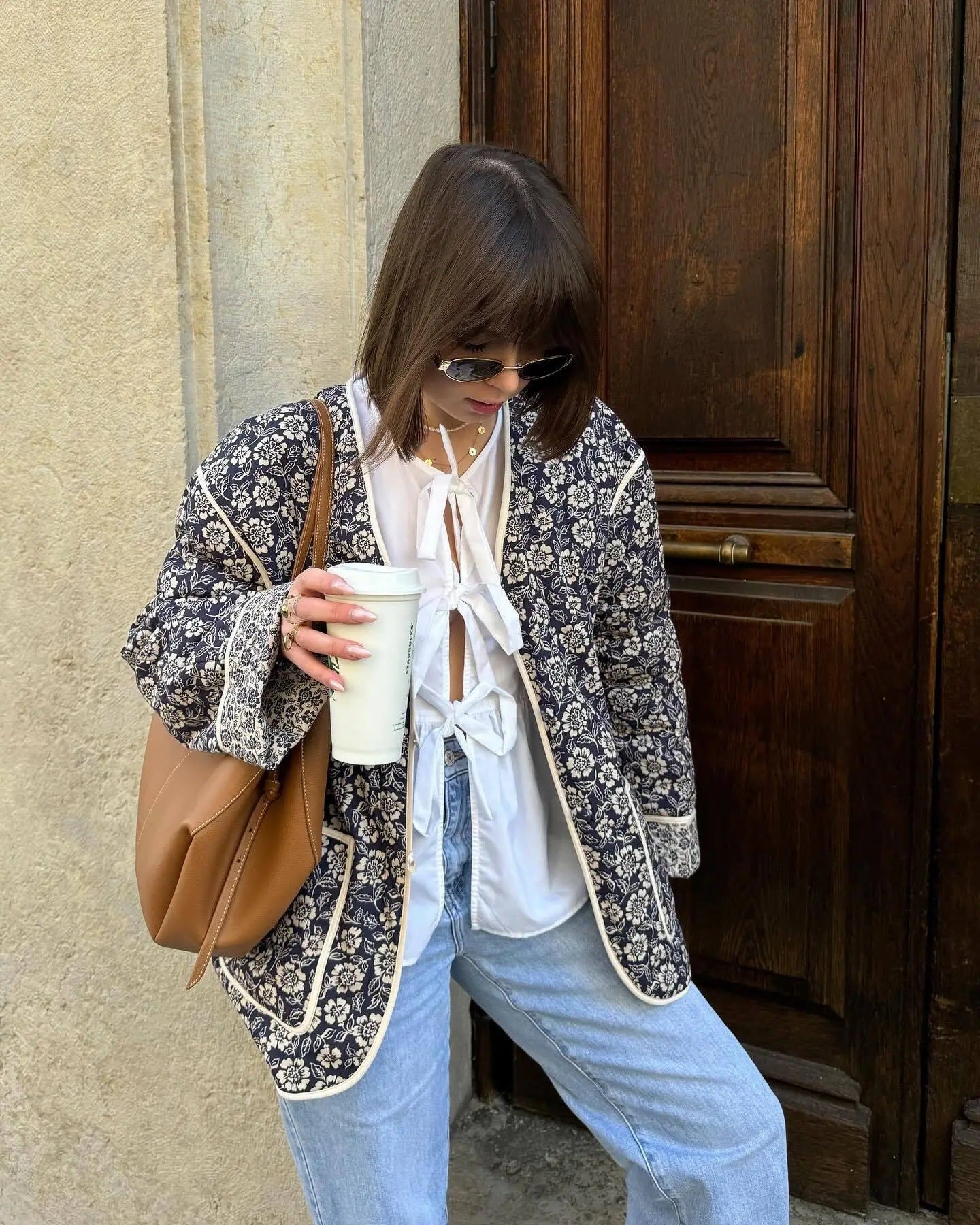 Damen elegante Floral-Jacke im Oversized-Schnitt mit strukturierten Details WW