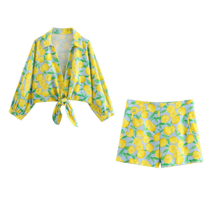 Damen Shorts mit frischem Zitronenprint und eleganter Passform W&W Mode