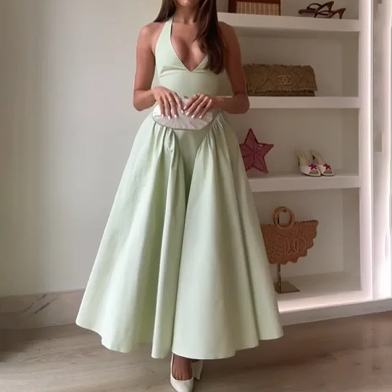 Damen Elegantes Abendkleid mit tiefem V-Ausschnitt und weit schwingendem Rock W&W Mode