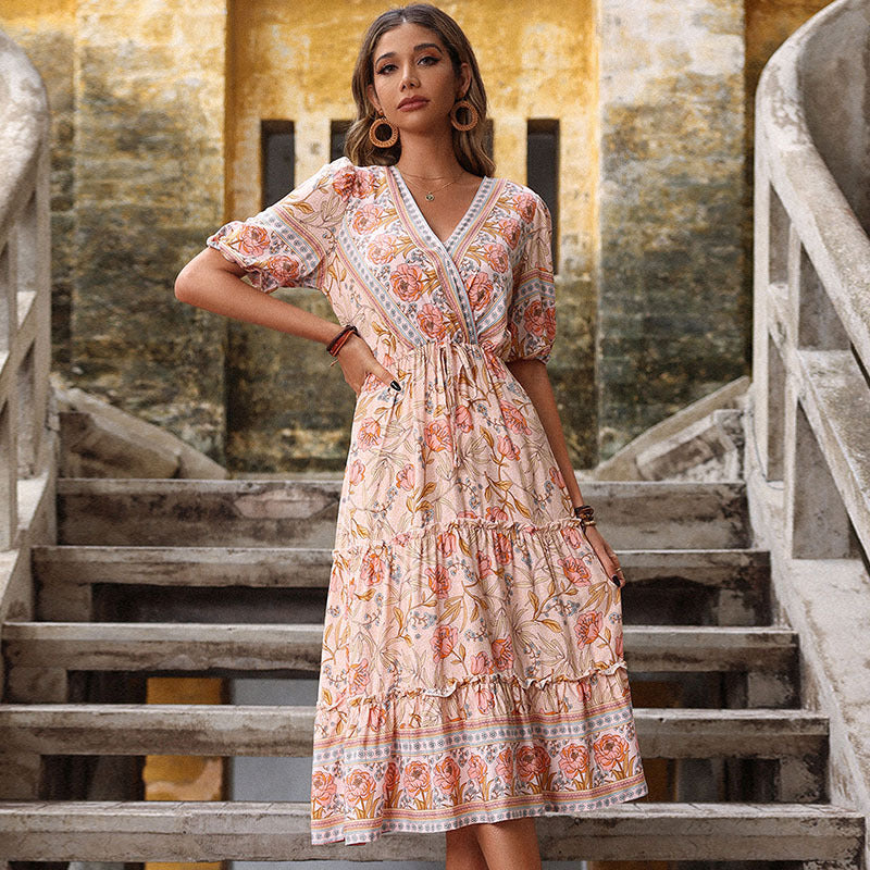 Damen Maxikleid mit floralen Mustern und Rüschen WW