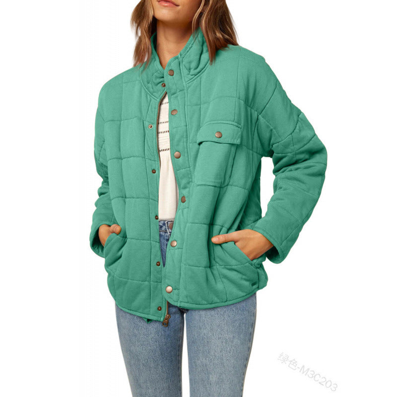 Damen Steppjacke mit dekorativem Knopf WW