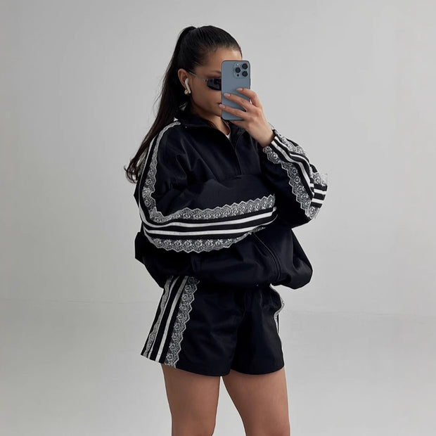Damen sportliches Set mit eleganten Spitzenapplikationen WW
