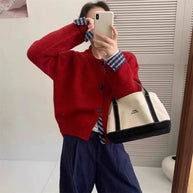 Damen Strickjacke mit eleganten Knopfdetails und hübschem Muster WW