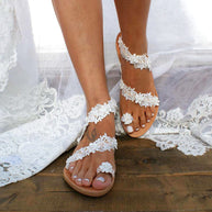 Damen Sandalen mit floralen Spitzen-Details und luftiger Fußbettgestaltung WW