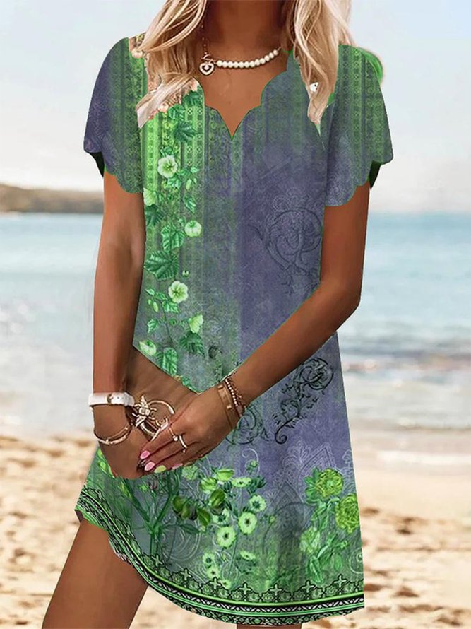Damen Verspieltes Strandkleid mit floralem Design und V-Ausschnitt WW