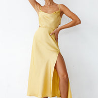 Damen Satin-Midikleid mit raffinierten Rüschendetails und elegantem Tragekomfort WW