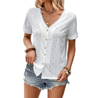 Damen Bluse mit dekorativem Lochmuster und modischen Knopfdetails WW