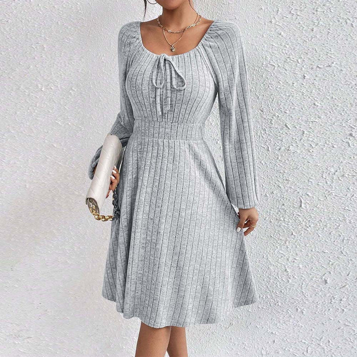 Damen Midi-Kleid mit elastischem Material und modischer Raffung W&W Mode