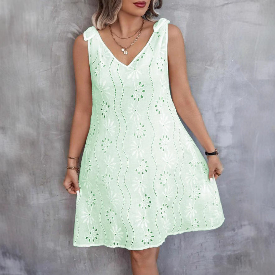 W&W Mode | Besticktes Hohles Schnür-Ärmelloses V-Ausschnitt Kleid