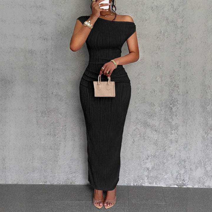 Damen Maxikleid mit asymmetrischem Schnitt und markanter Rippstruktur W&W Mode
