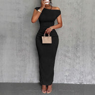Damen Maxikleid mit asymmetrischem Schnitt und markanter Rippstruktur WW
