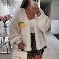 Damen Strickjacke mit fröhlichem Ananas-Motiv und oversized Schnitt WW