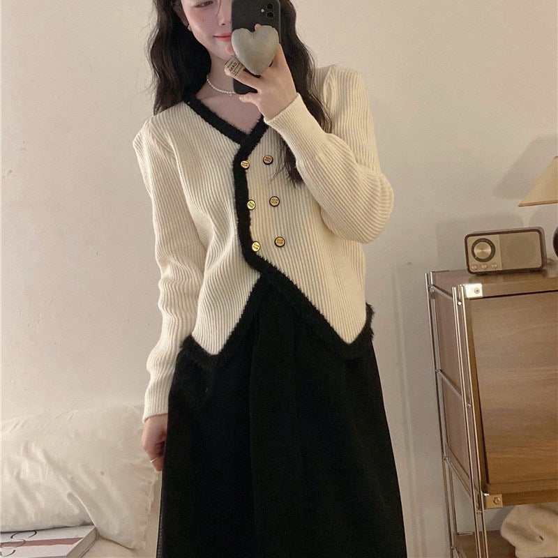 Damen Strickjacke mit asymmetrischem Schnitt und goldenem Knopfdesign WW