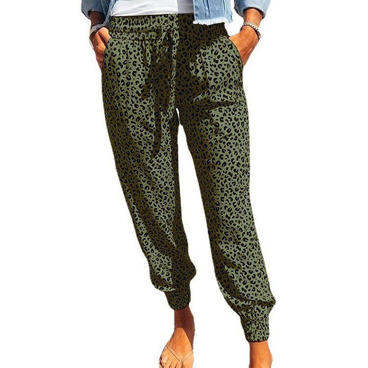 Damen Freizeit-Hose im tierischen Print WW