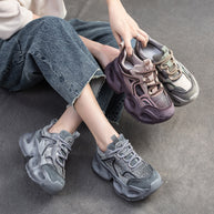 Damen Sportliche Chunky Sneakers mit stilvollem Oberflächen-Design und dämpfendem Sohlenprofil WW