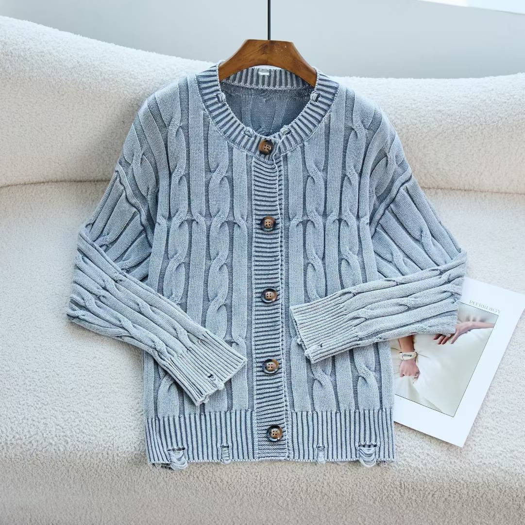 Damen Strickjacke mit strukturiertem Zopfmuster und eleganten Holzknöpfen WW