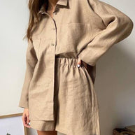 Damen Relaxed Fit Button-Up Shirt und elasticalm Bund Shorts Set WW